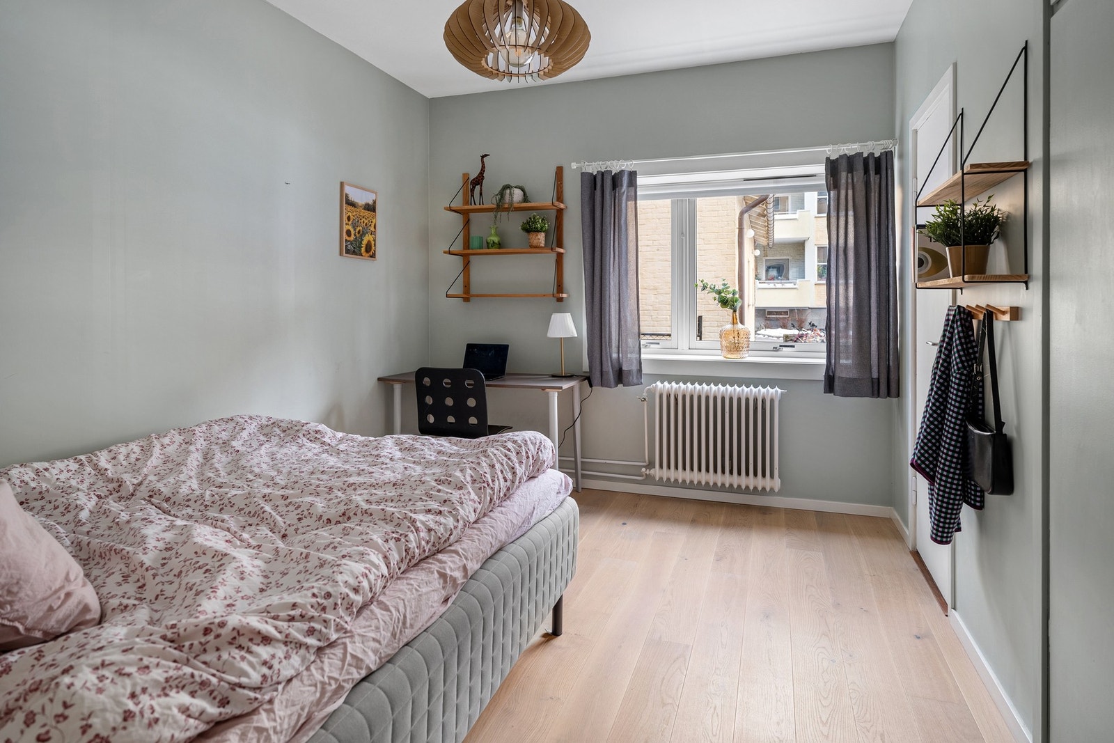 Soverom 2 er også av god størrelse. Galleribilde