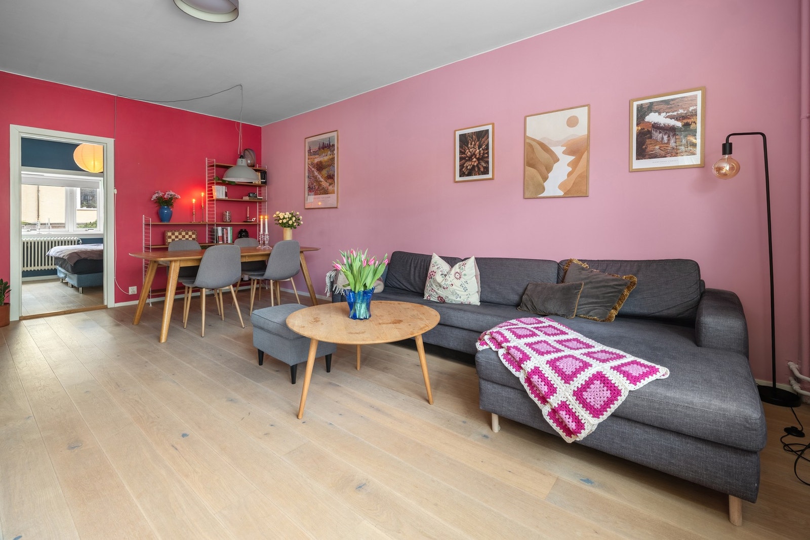 Den flotte 1- stavs eikeparketten ble lagt i 2018/19. Galleribilde