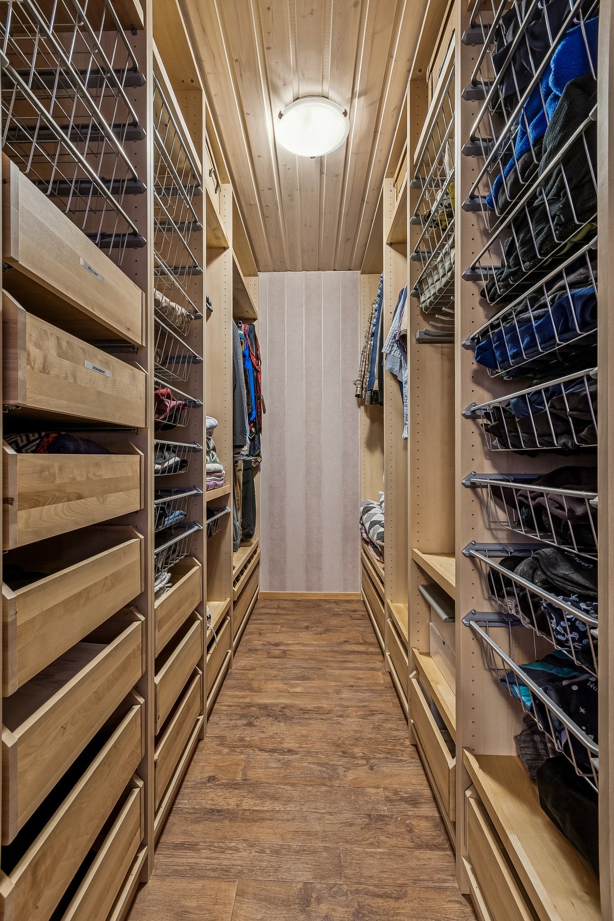 Garderobe/walkin-closet Galleribilde