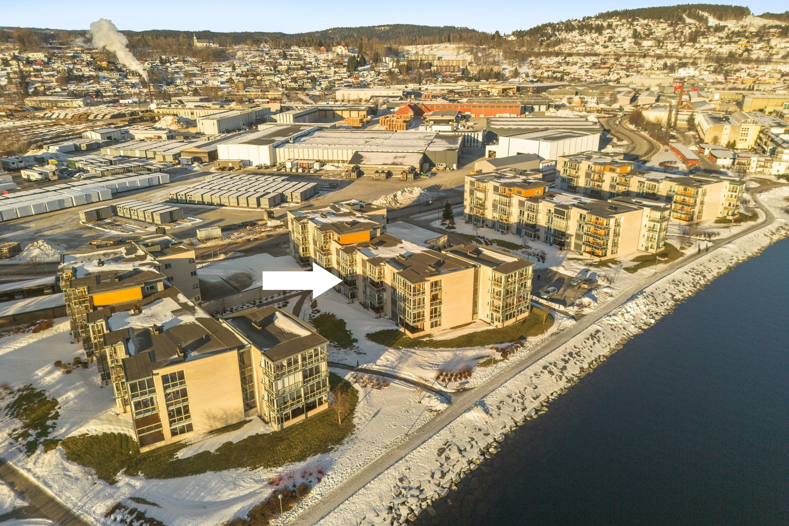 Velkommen til Sagmestervegen 12, presentert av EiendomsMegler 1 v/ Trond Petter Strandvik. Foto: ELW media (Espen Wåde) Galleribilde