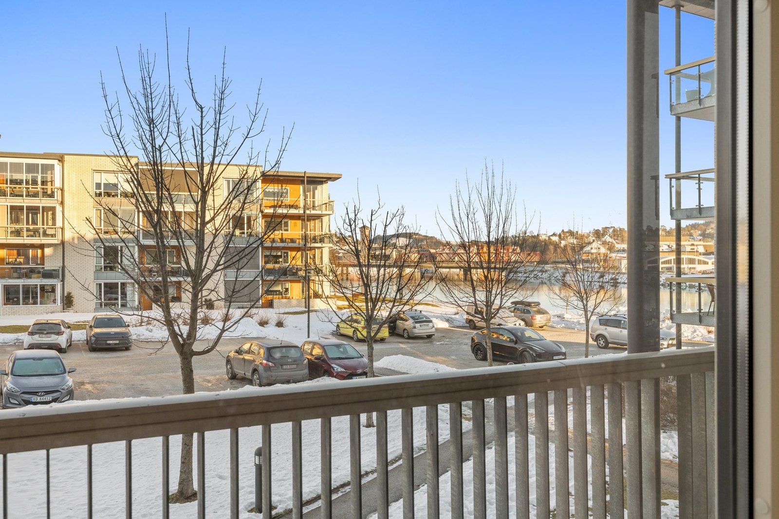 Utsikt fra inngangsparti Galleribilde