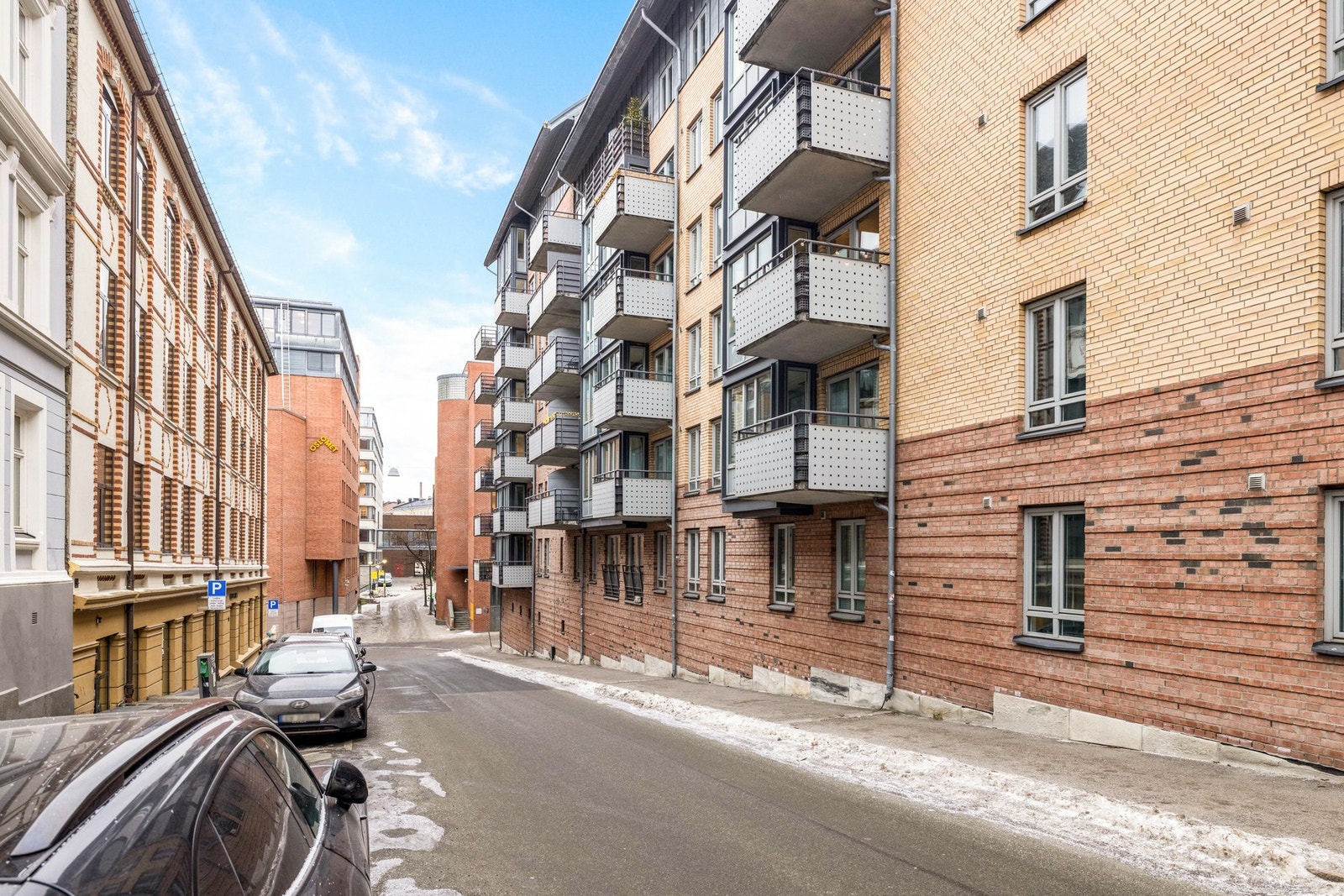 Moderne bygg fra 1997 med ettertraktet beliggenhet på Bislett, likevel rolig og tilbaketrukket i en lite trafikkert gate Galleribilde