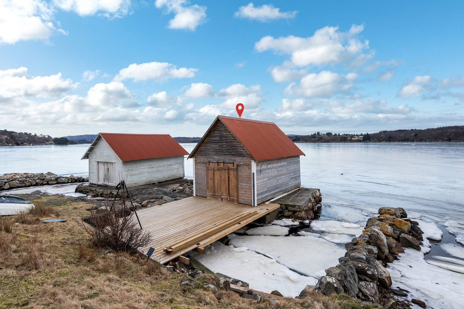 Naustet har ny terrasse/brygge på baksiden Galleribilde