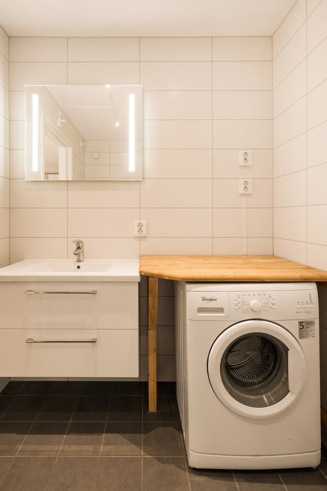 Det er opplegg for vaskemaskin. Galleribilde