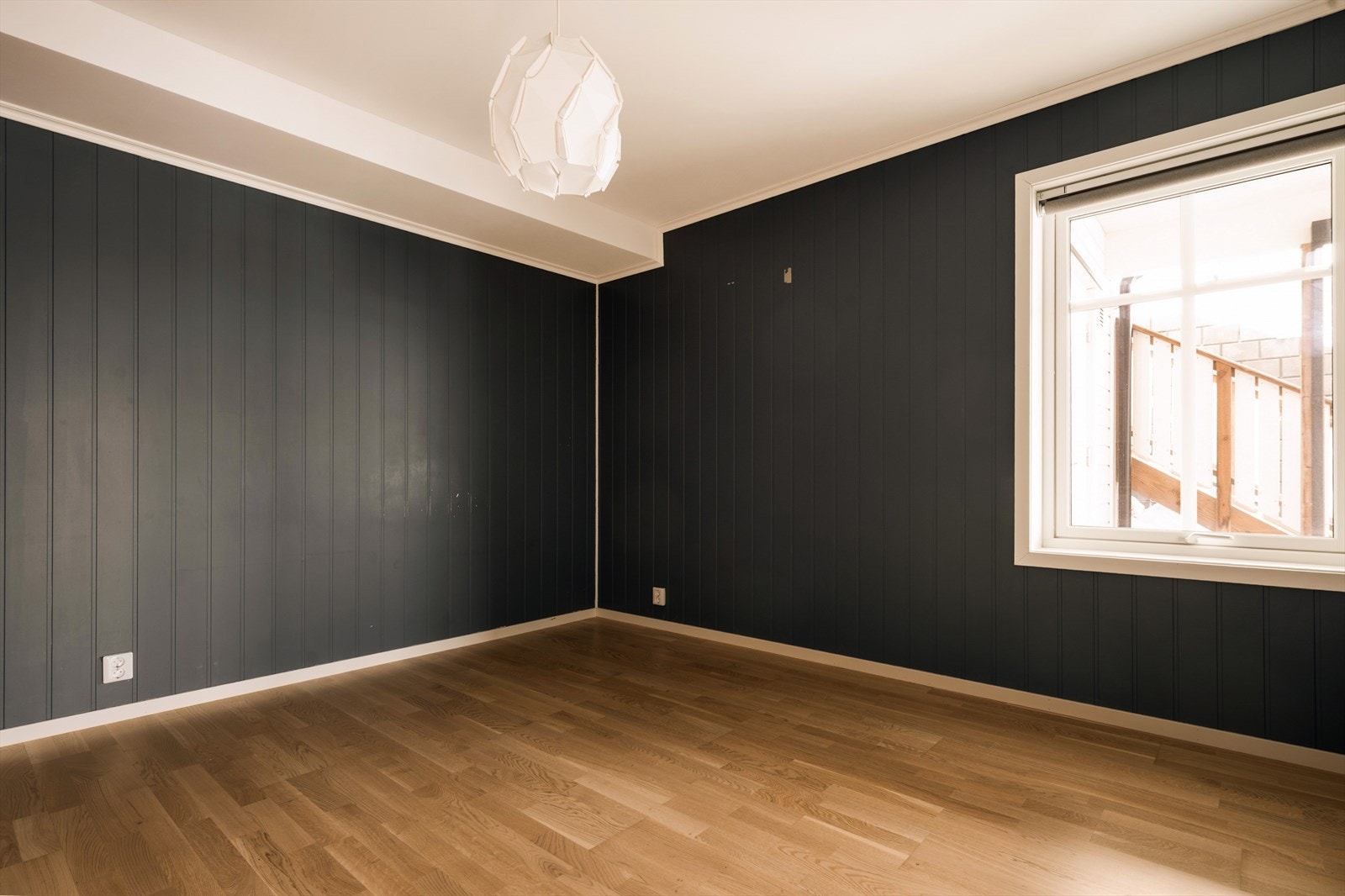 Soverommet har plass til dobbeltseng med tilhørende møblement. Galleribilde