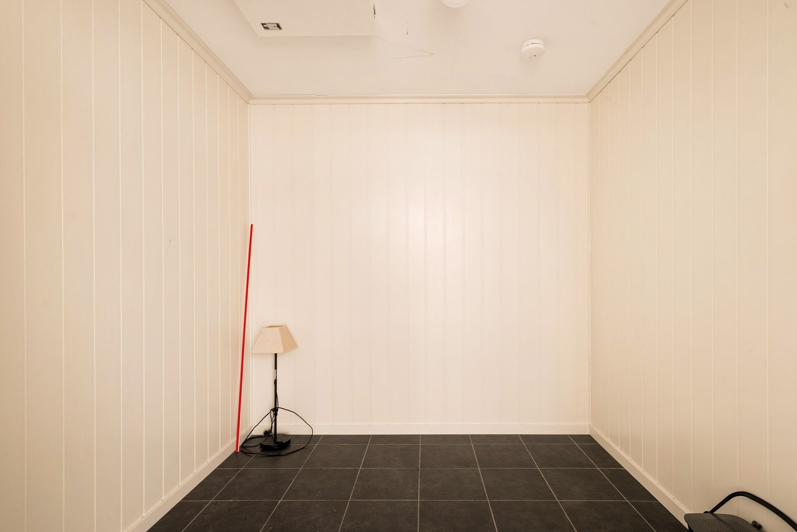 Bod med adkomst fra utsiden. Sameiet har avtale med Flexit som leverer filter til det balanserte ventilasjonsanlegget. Galleribilde