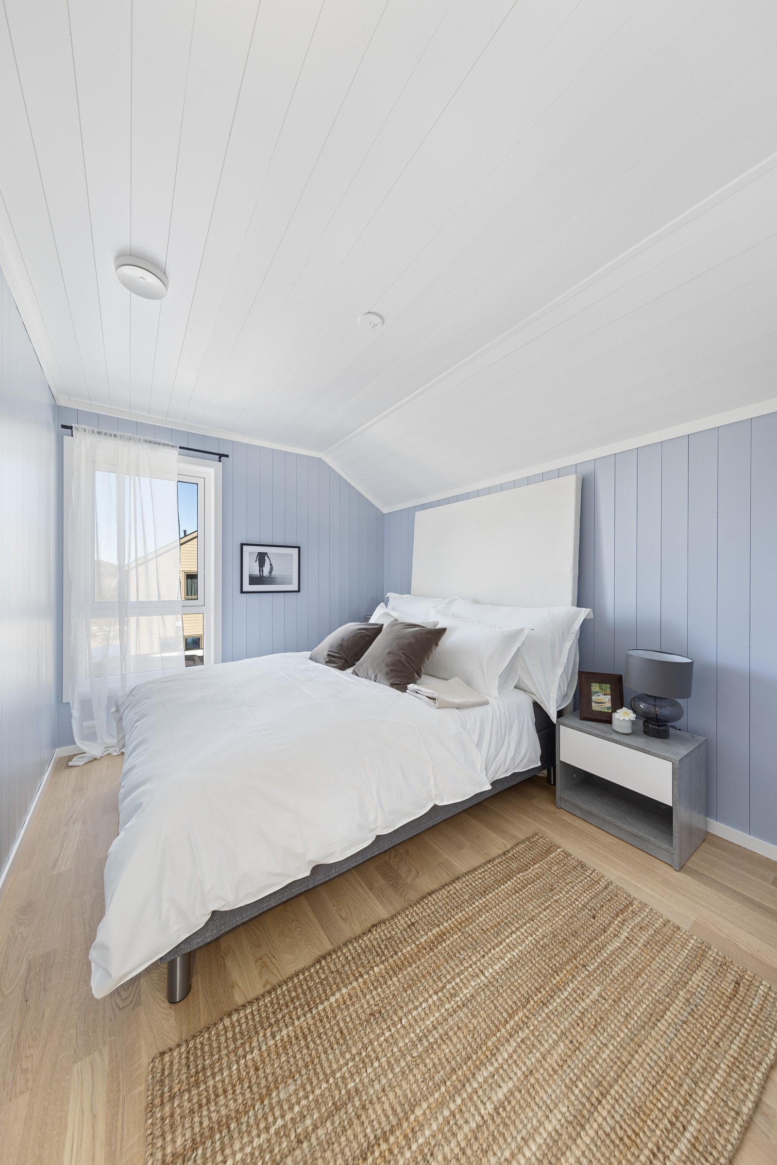 Hyttene har fire soverom, hvor alle er plassert i andre etasje. Galleribilde