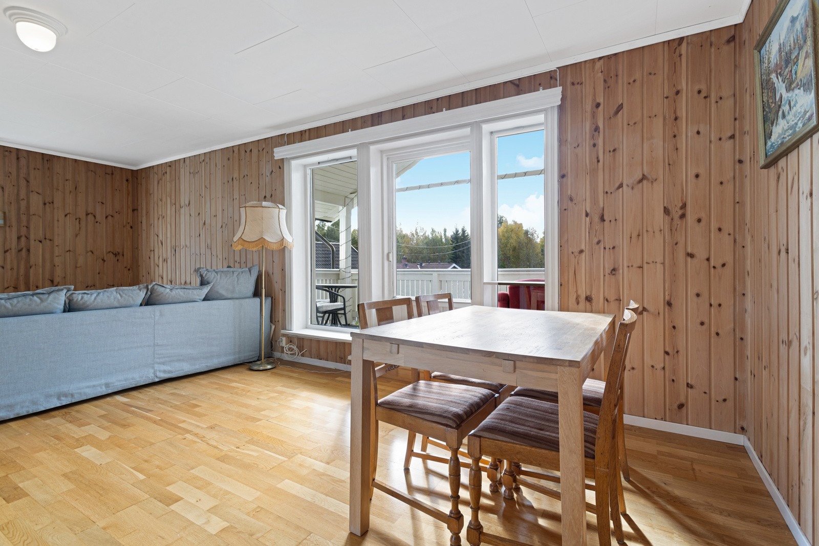 Store vindusfalter med god utsikt. Galleribilde