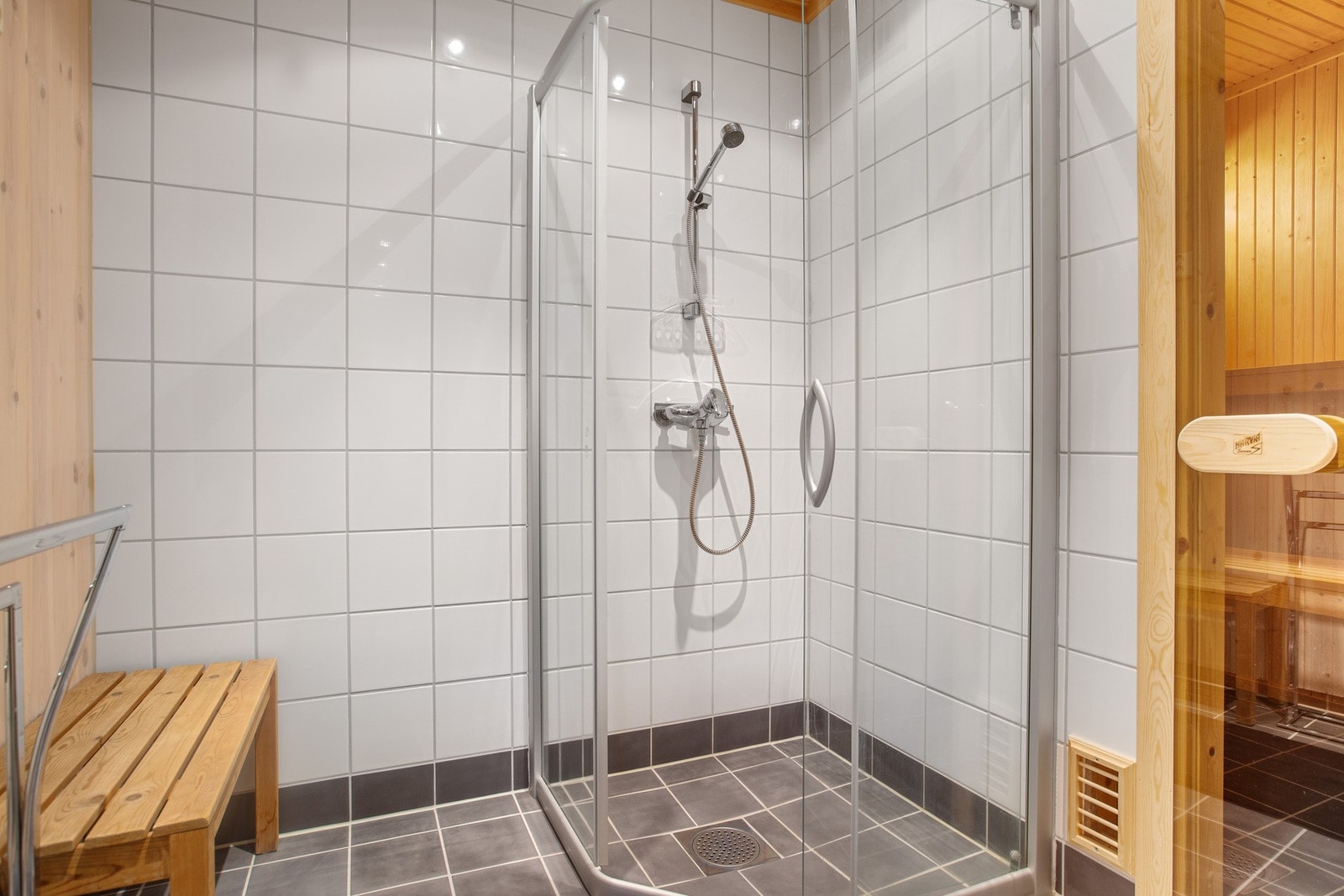 Dusjrom Galleribilde