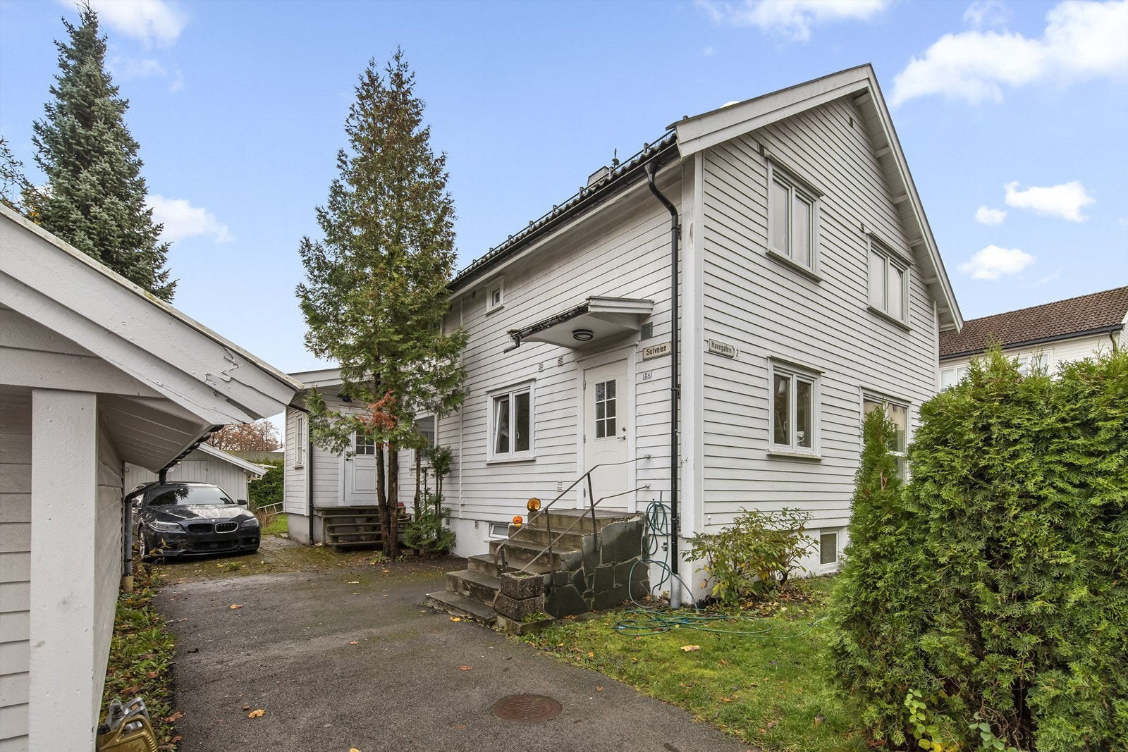 Inngangsparti - Det medfølger garasje Galleribilde