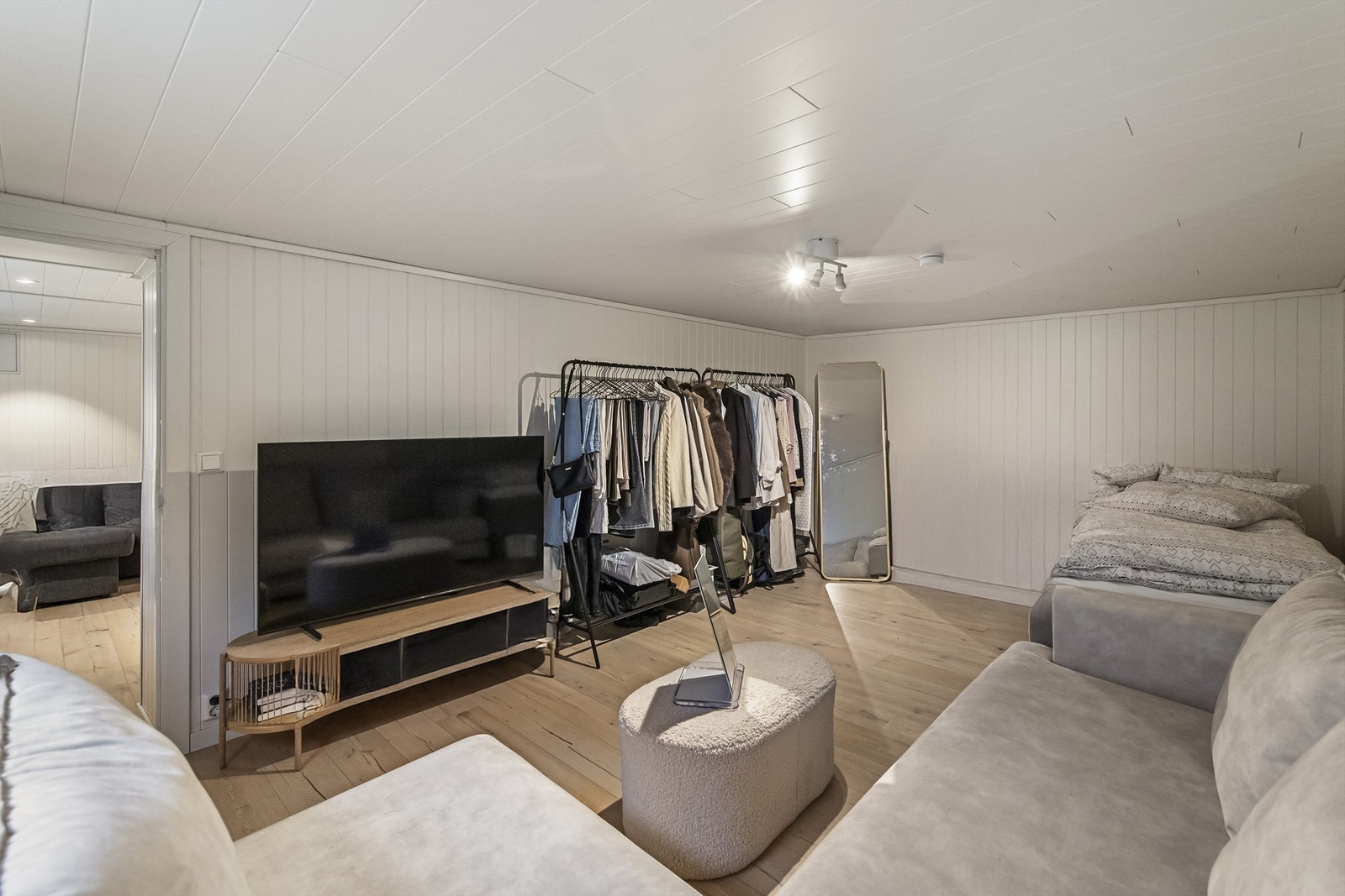 Rom i kjeller (ikke godkjent for varig opphold) Galleribilde