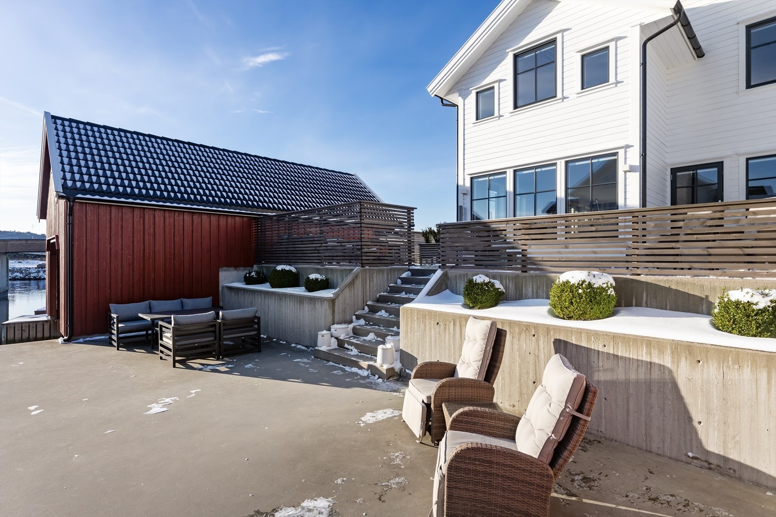 Her gir det store utearealet rom for å møblere i soner og etter neste kjøpers egne ønsker Galleribilde