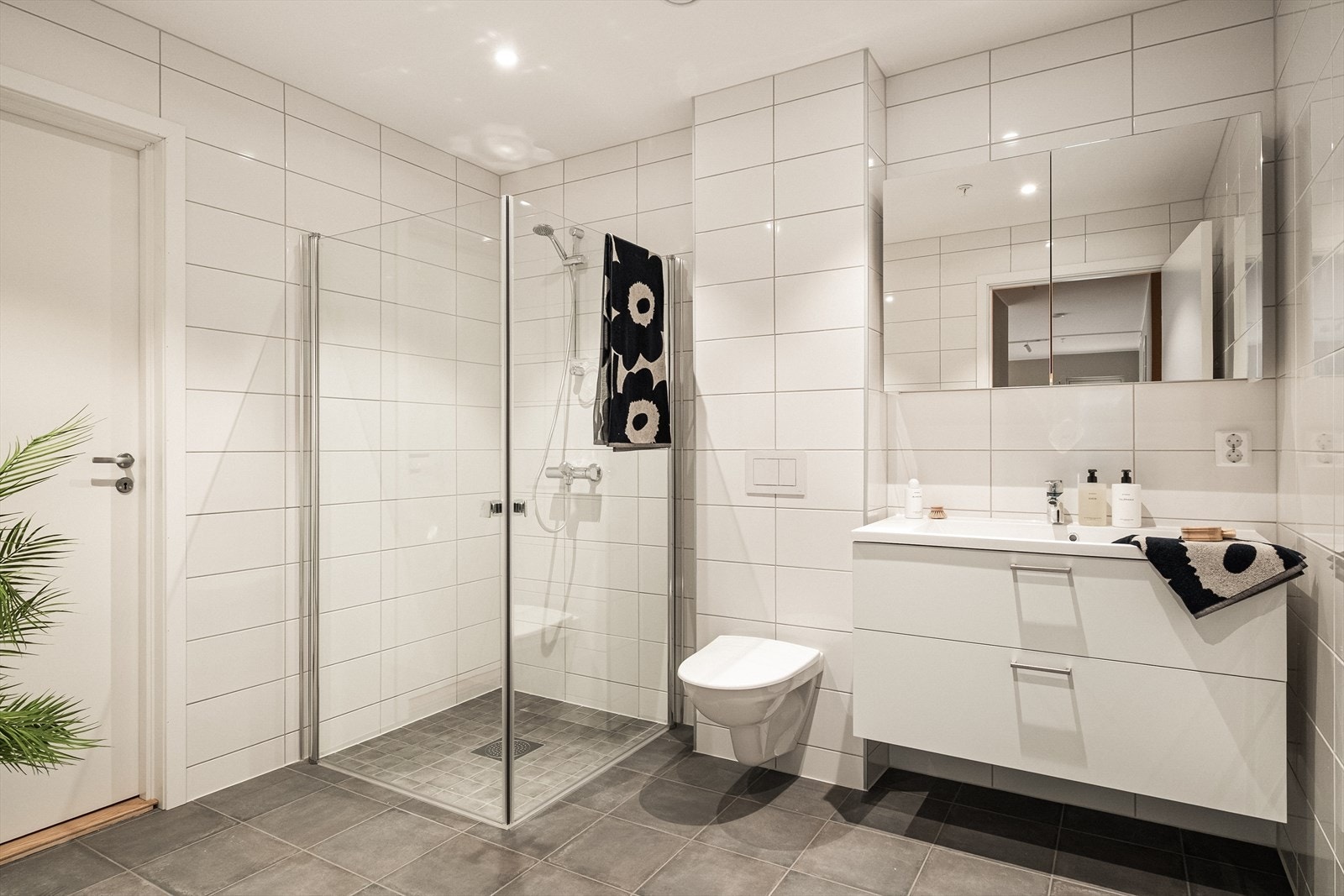 Leiligheten har 2 helfliste bad. Galleribilde