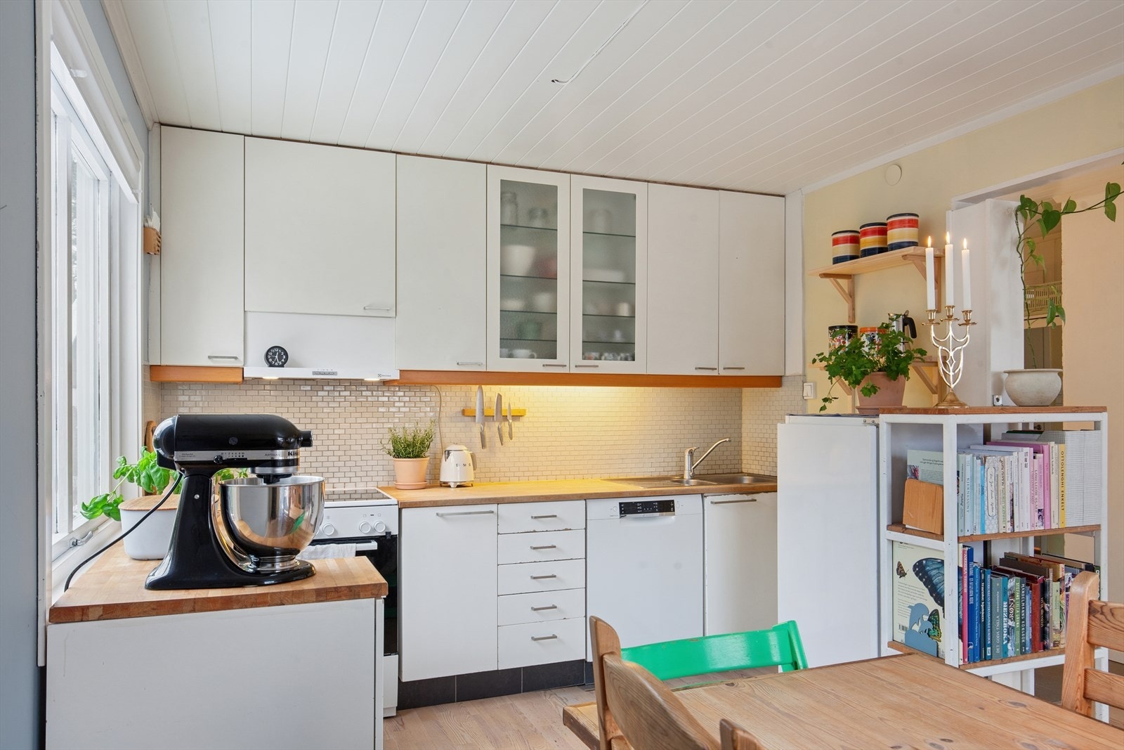 Hvitevarer på kjøkkenet medfølger. Galleribilde