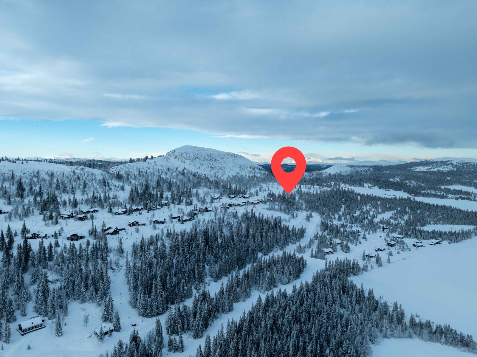 Tomteområdet ligger oppunder Hestknappen Galleribilde