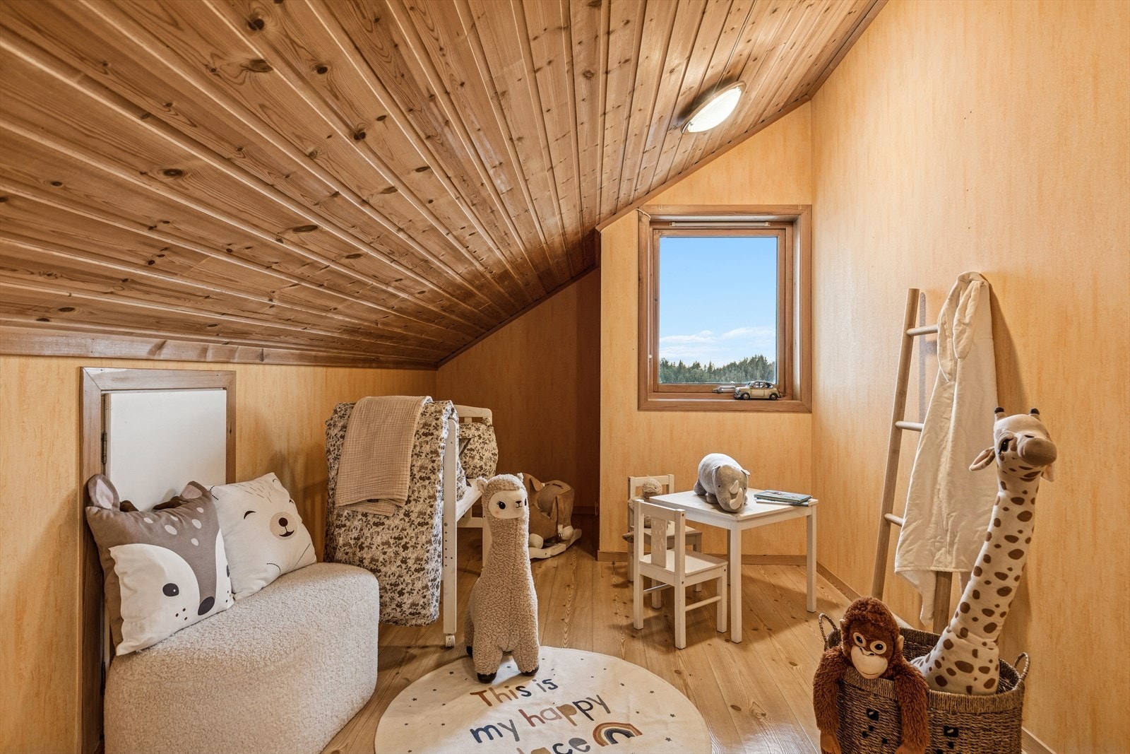 Soverom på loft. Galleribilde