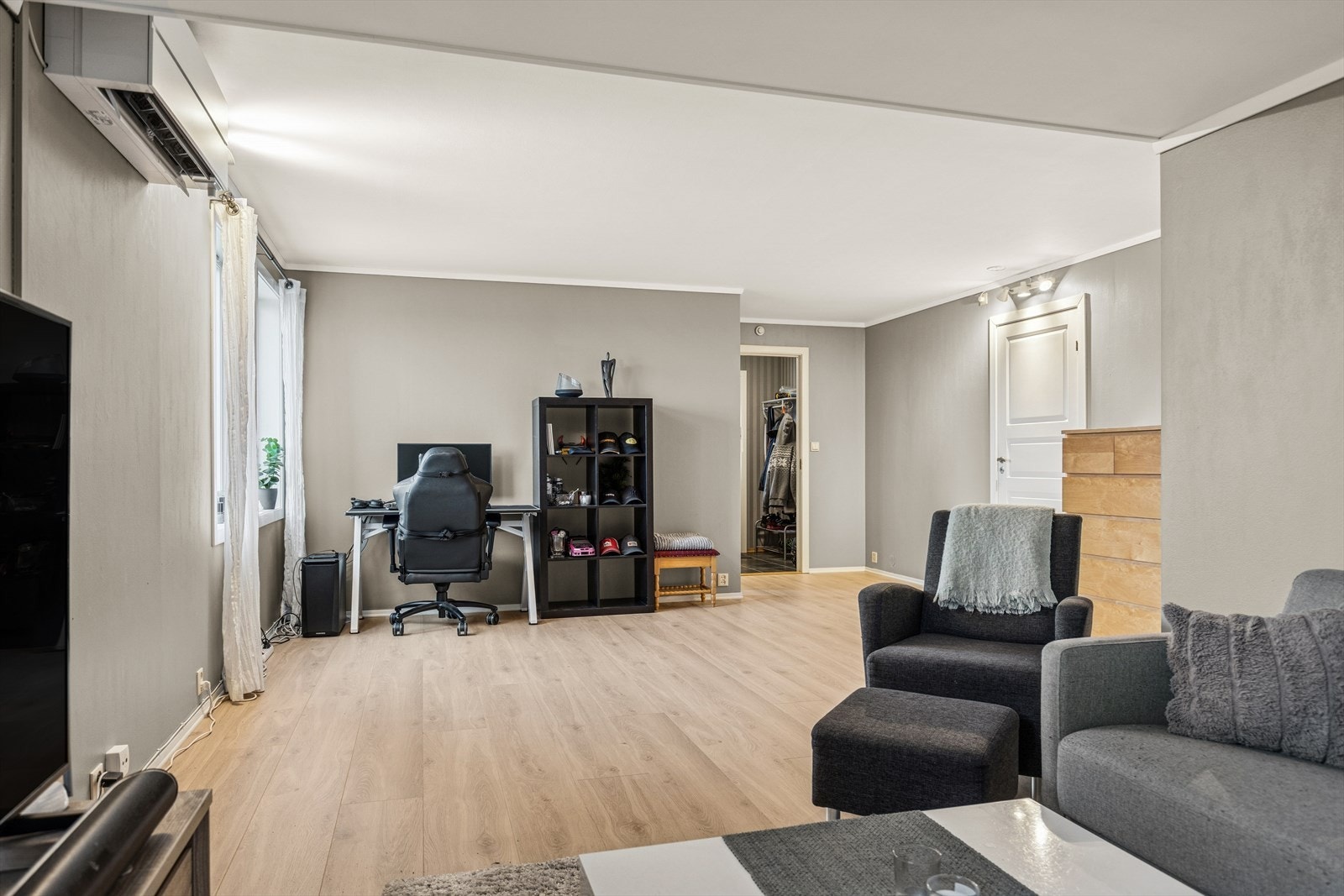 Stue i utleiedel. Galleribilde