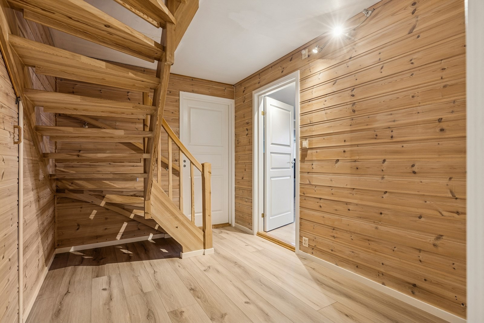 Trapperom/bod leilighet. Galleribilde