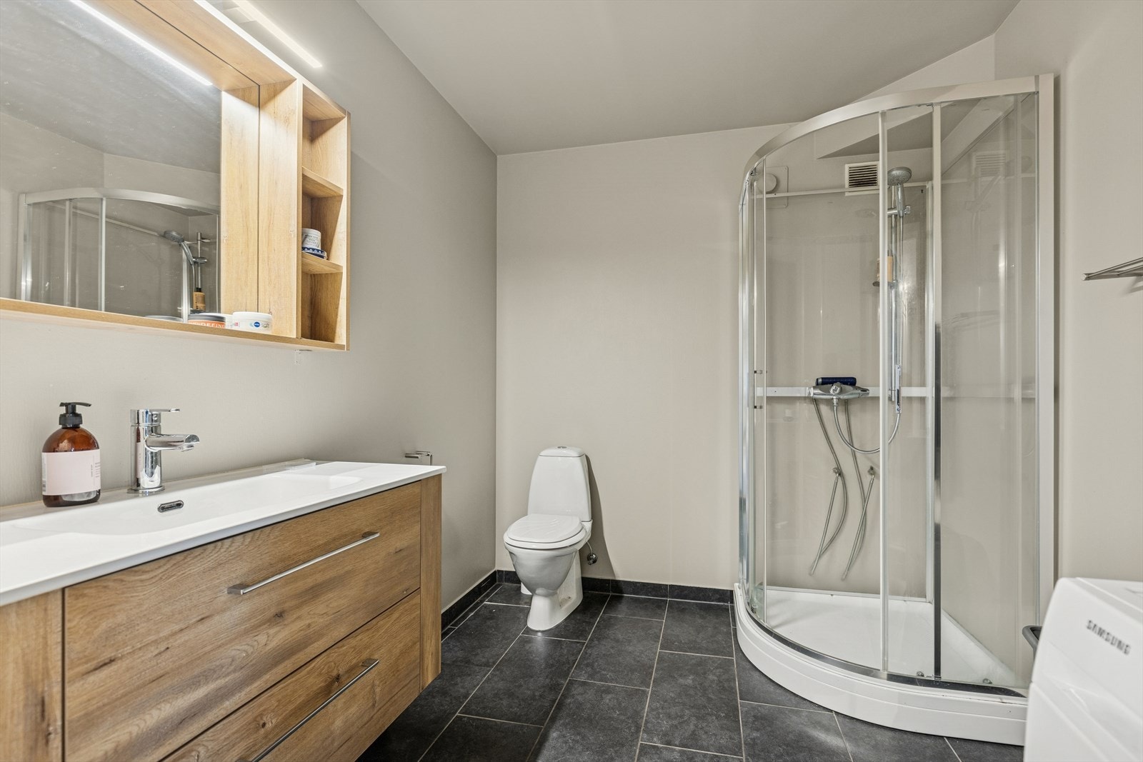 Baderom i utleiedel. Galleribilde