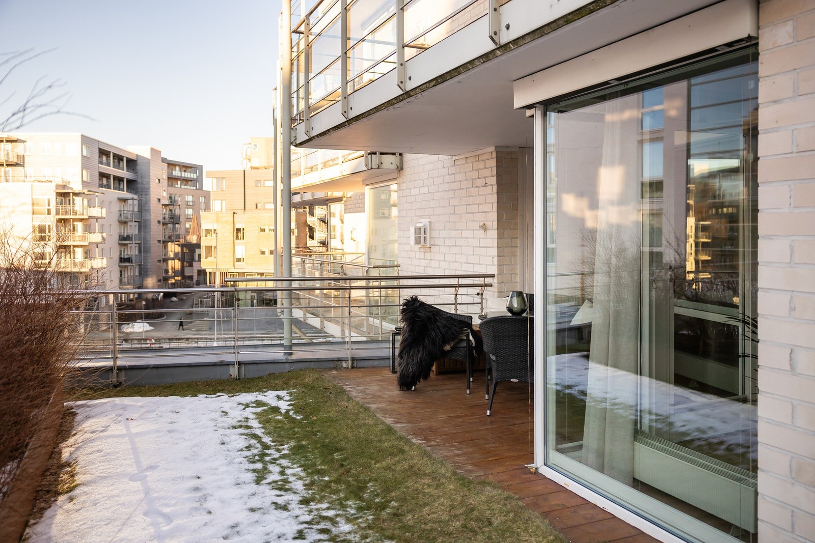 Leiligheten ligger i tilknytning til sameiets hageareal. Galleribilde