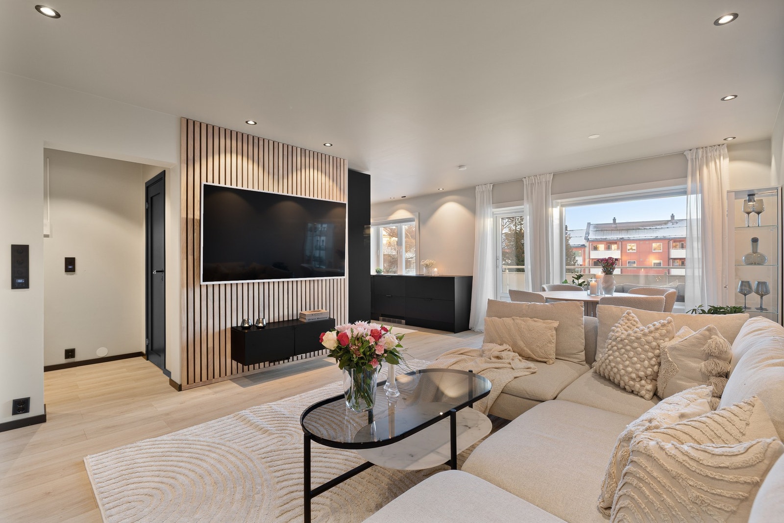 Velkommen til Odenseveien 20, presentert av EiendomsMegler 1 ved Alan Shaswar. Galleribilde