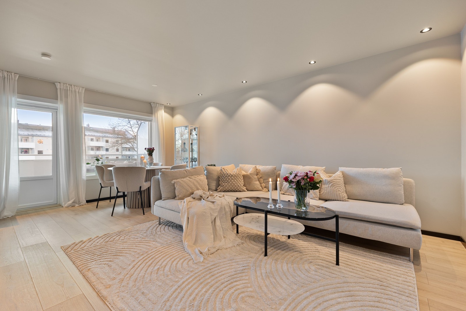 Dette er en meget lekker 2-roms leilighet oppusset i 2023, med attraktiv beliggenhet på Sverresborg. Galleribilde