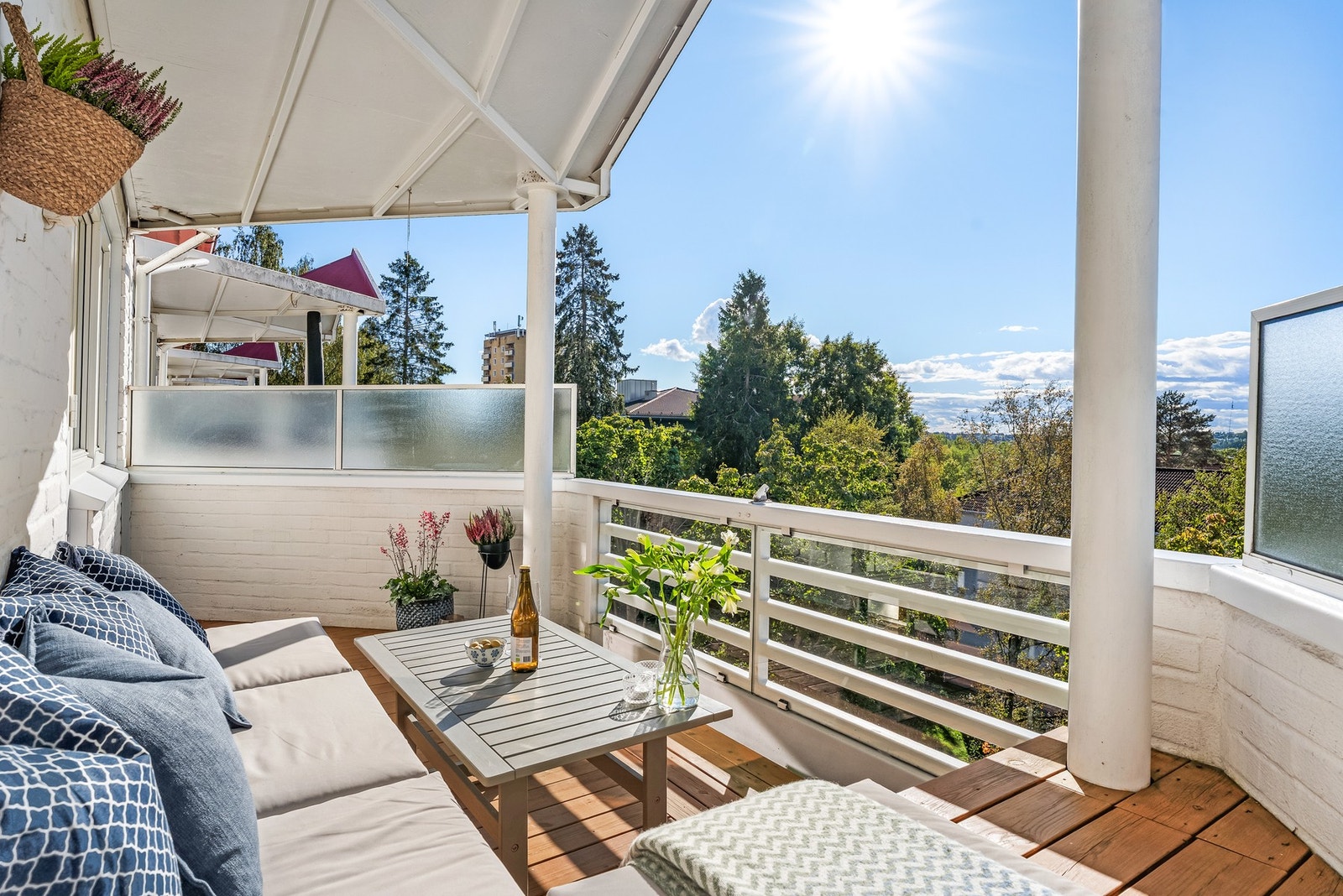 Velkommen til Skøyenåsveien 29, ta kontakt med Petter Løsåmoen Galleribilde