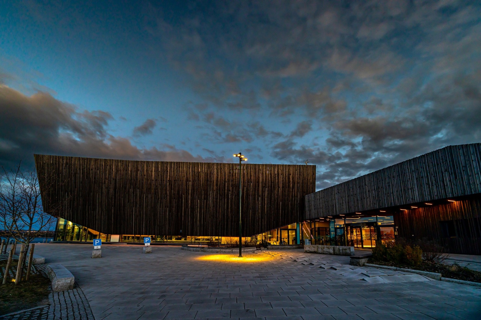 Holmen svømmehall Galleribilde