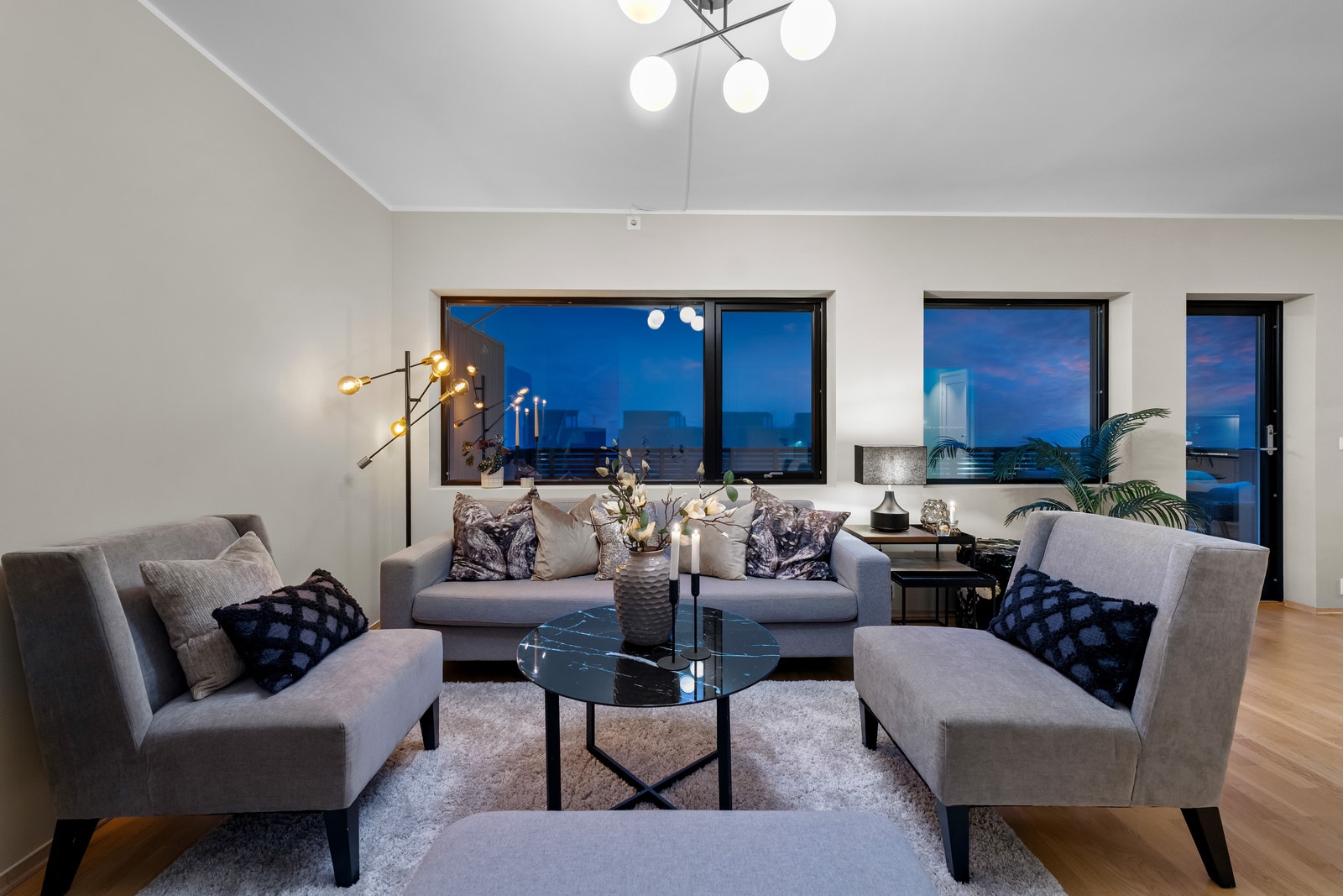 Stuen (obs! leies ut umøblert) Galleribilde