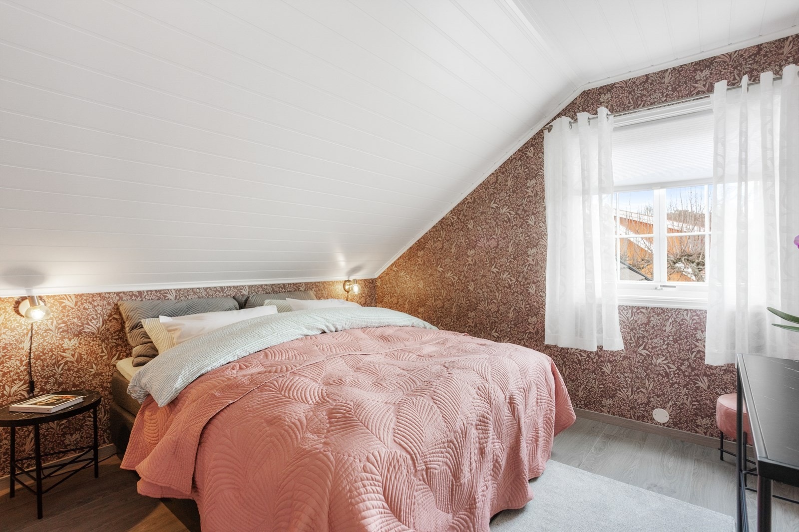 Soverom 2 er av god størrelse. Galleribilde