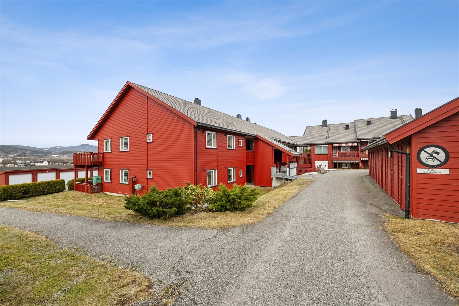 Fasade fra inngangsiden Galleribilde