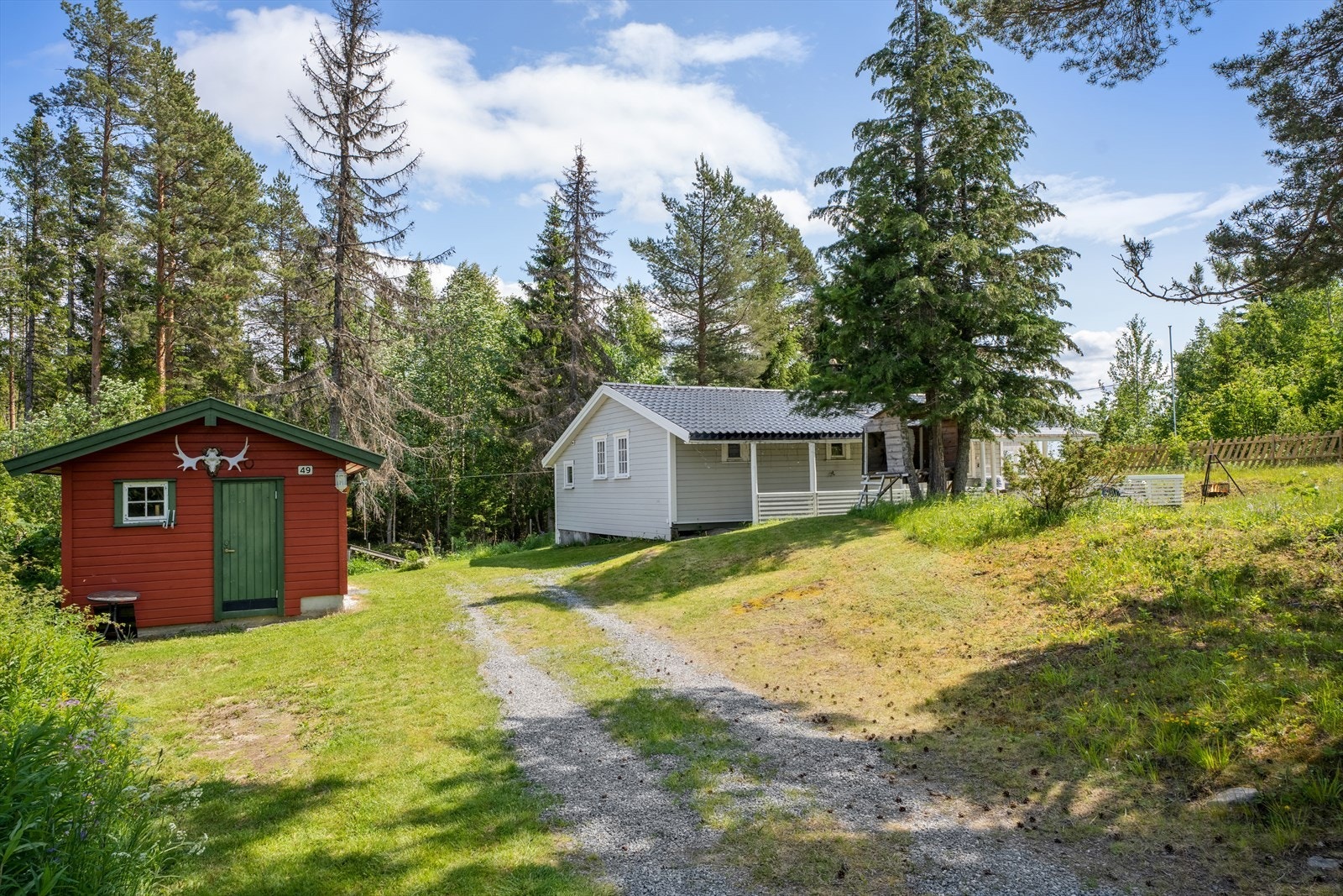 Velkommen til Liesvegen 49- et hyggelig hyttetun i Dælibygda! Galleribilde