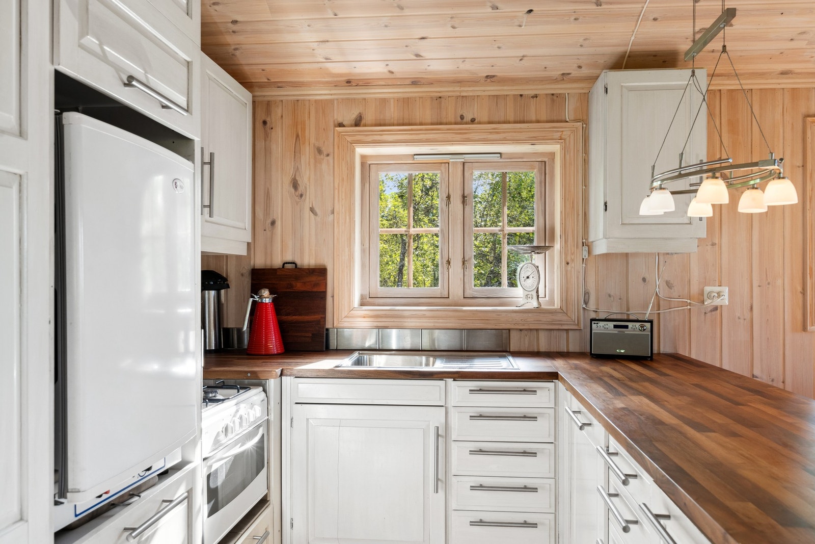 Gass kjøleskap og komfyr. Galleribilde