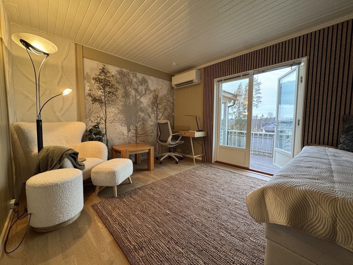 Rom 2 i hovedetasje Galleribilde