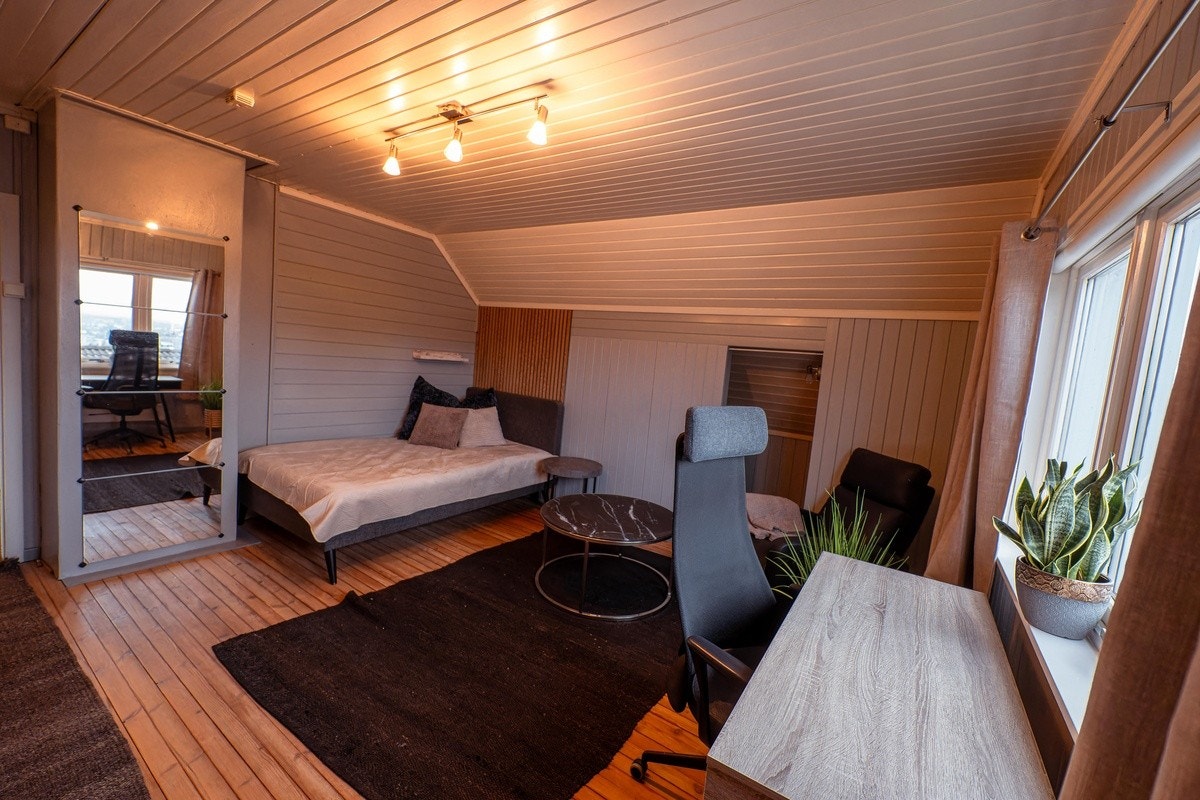 Rom 4 i andre etasje Galleribilde