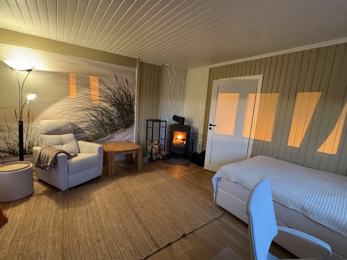 Rom 1 i hovedetasje med peis Galleribilde