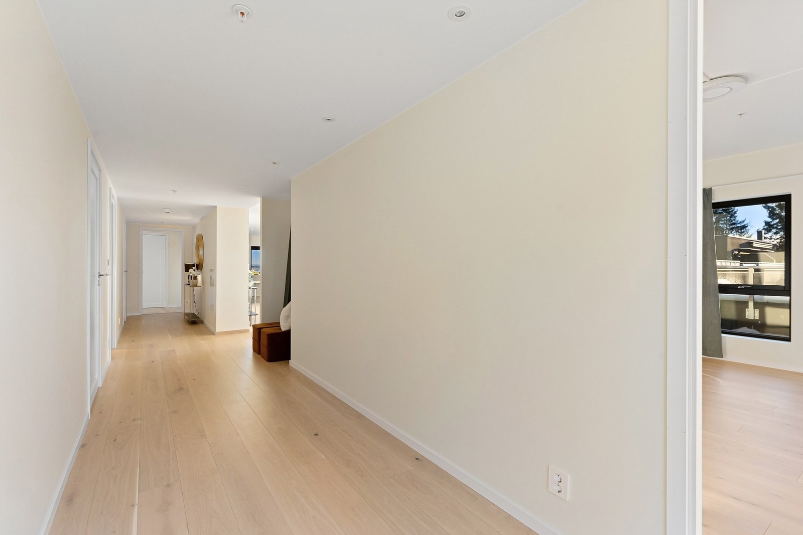 Stor og luftig hall Galleribilde