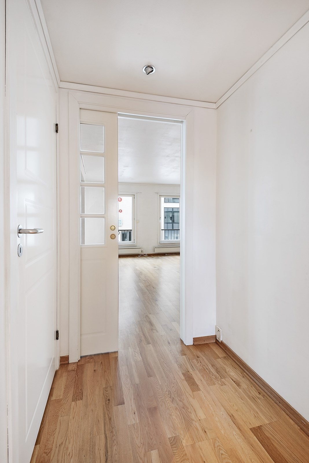 Skyvedør inn mot stuen. Galleribilde