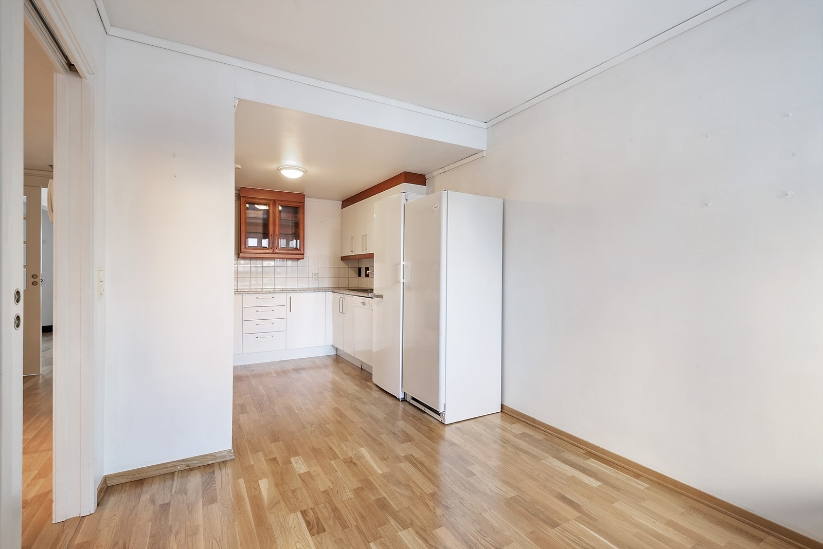 Plass til spisebord i tilknytning til kjøkkenet. Galleribilde