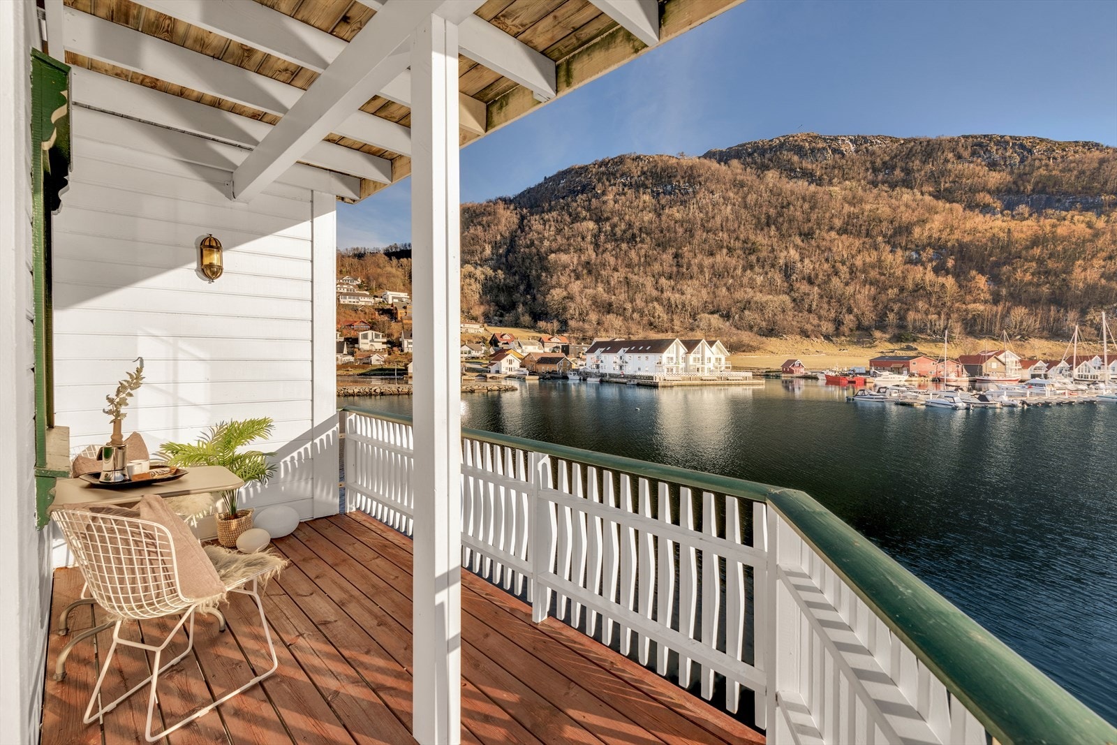 Veranda - sør/vestvendt med gode solforhold Galleribilde