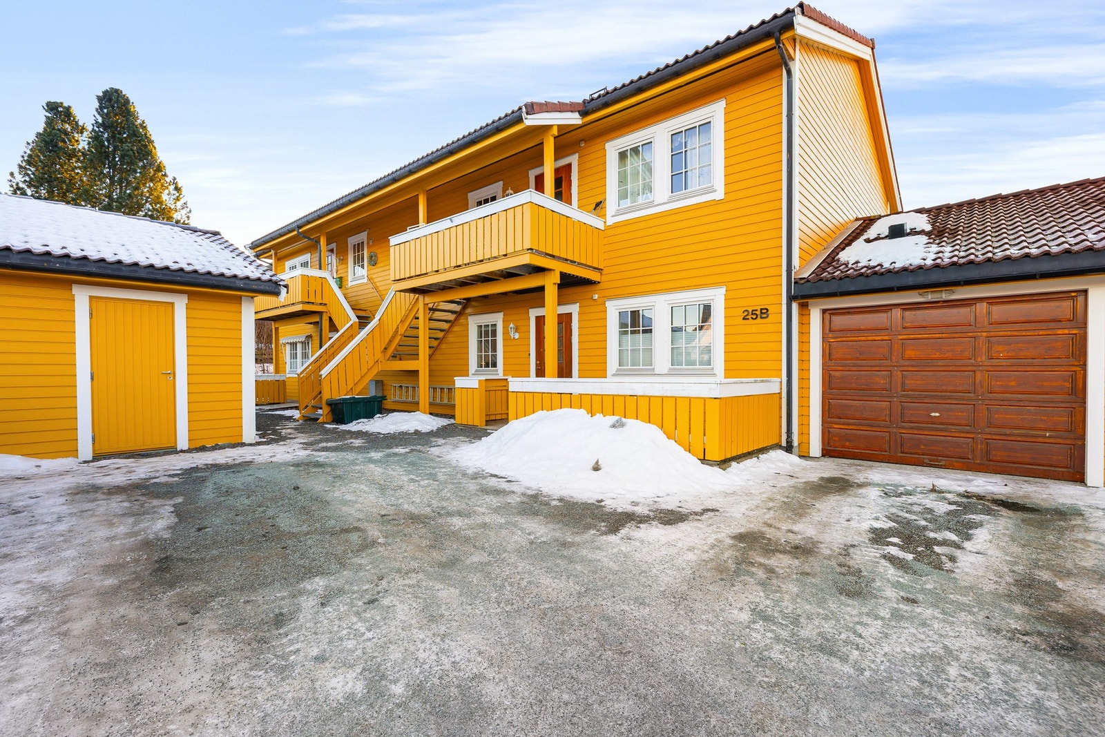 EiendomsMegler1 v/Frank Robert Bae har gleden av å presentere en 3-roms leilighet beliggende på Charlottenlund. Galleribilde