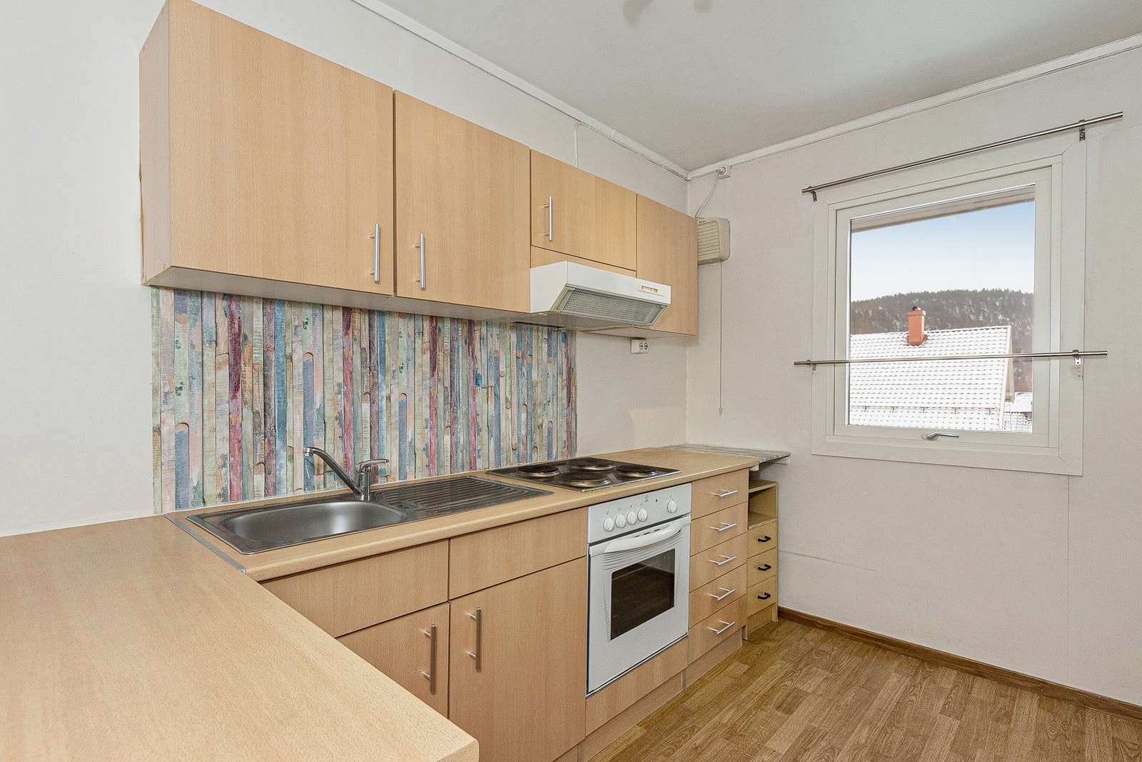 Plass for kjøkkenbord Galleribilde