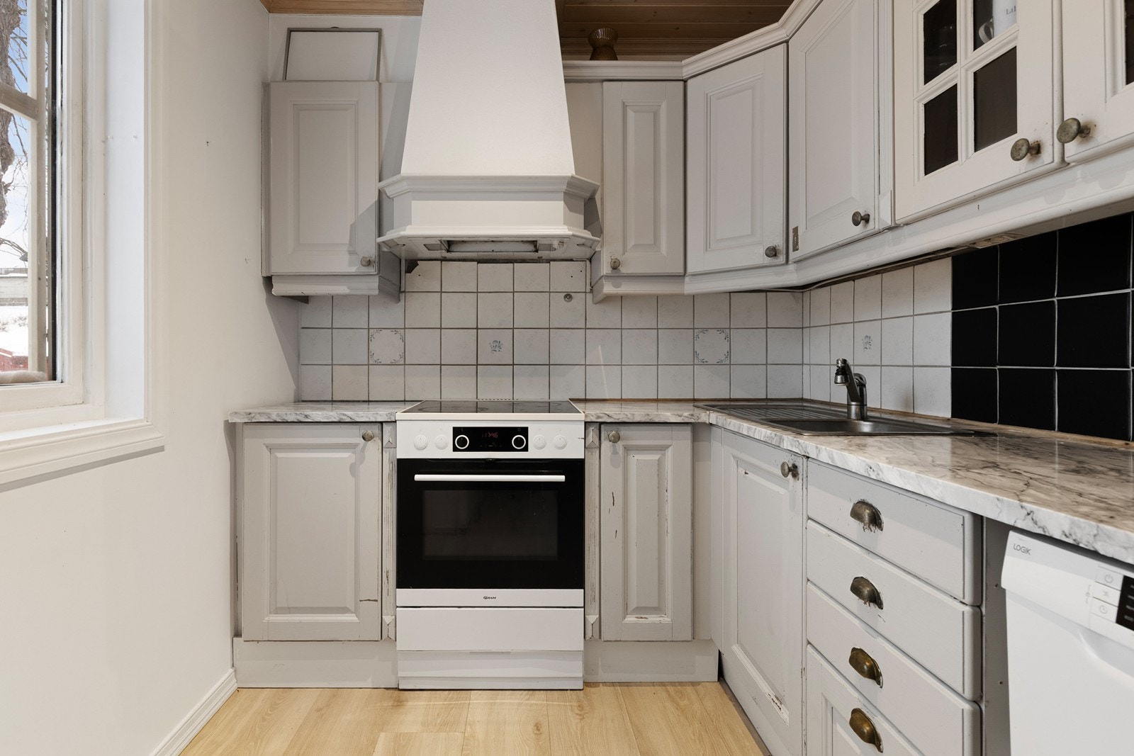 Kjøkken i utleiedelen Galleribilde