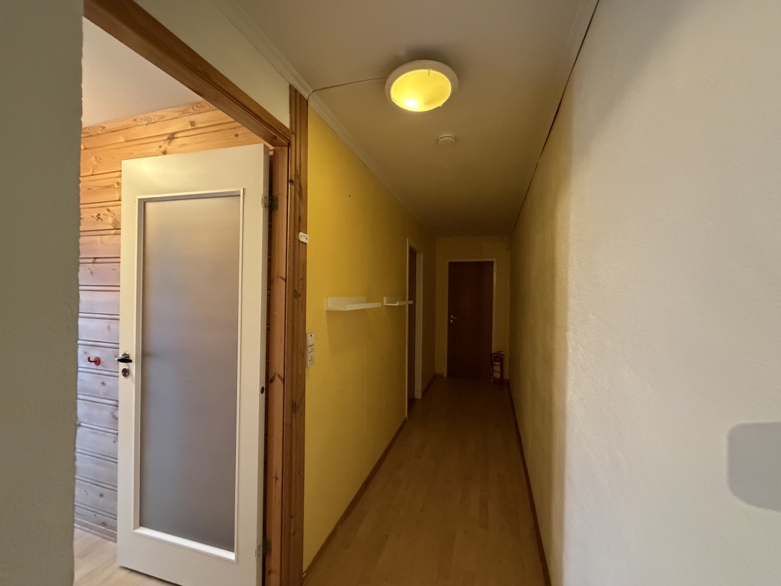 Gang inn til de to soverommene. Galleribilde