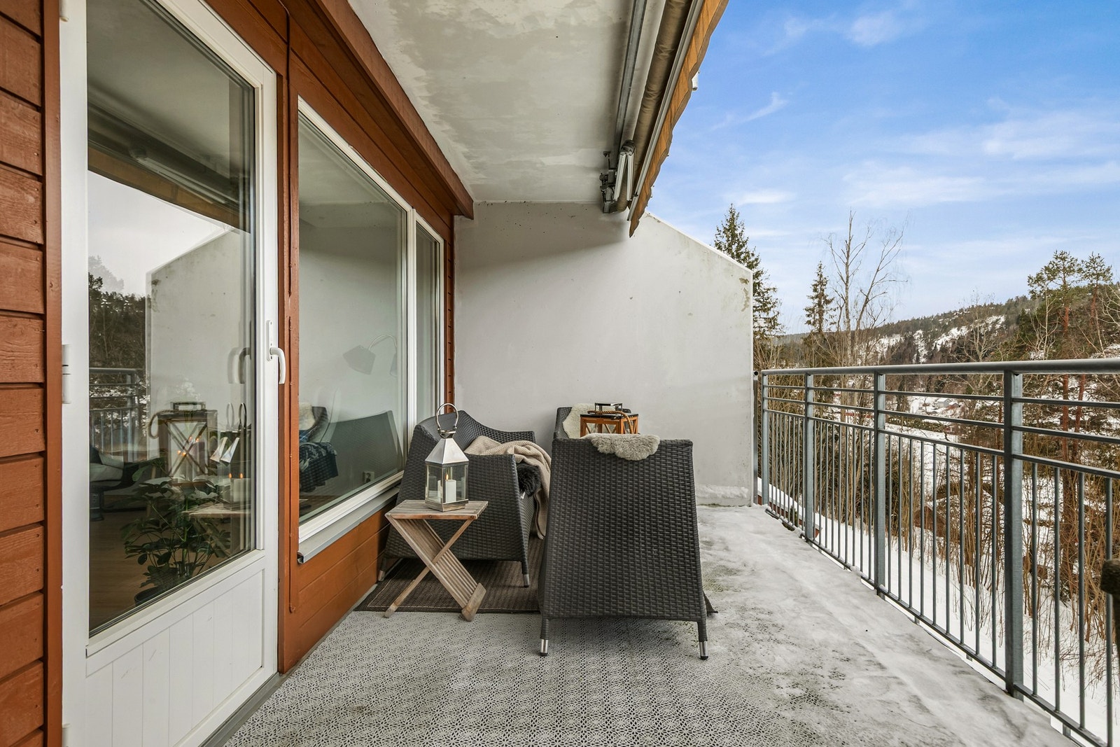 Her kan solrike dager nytes i rolige omgivelser med utsyn mot nærområdet. Galleribilde