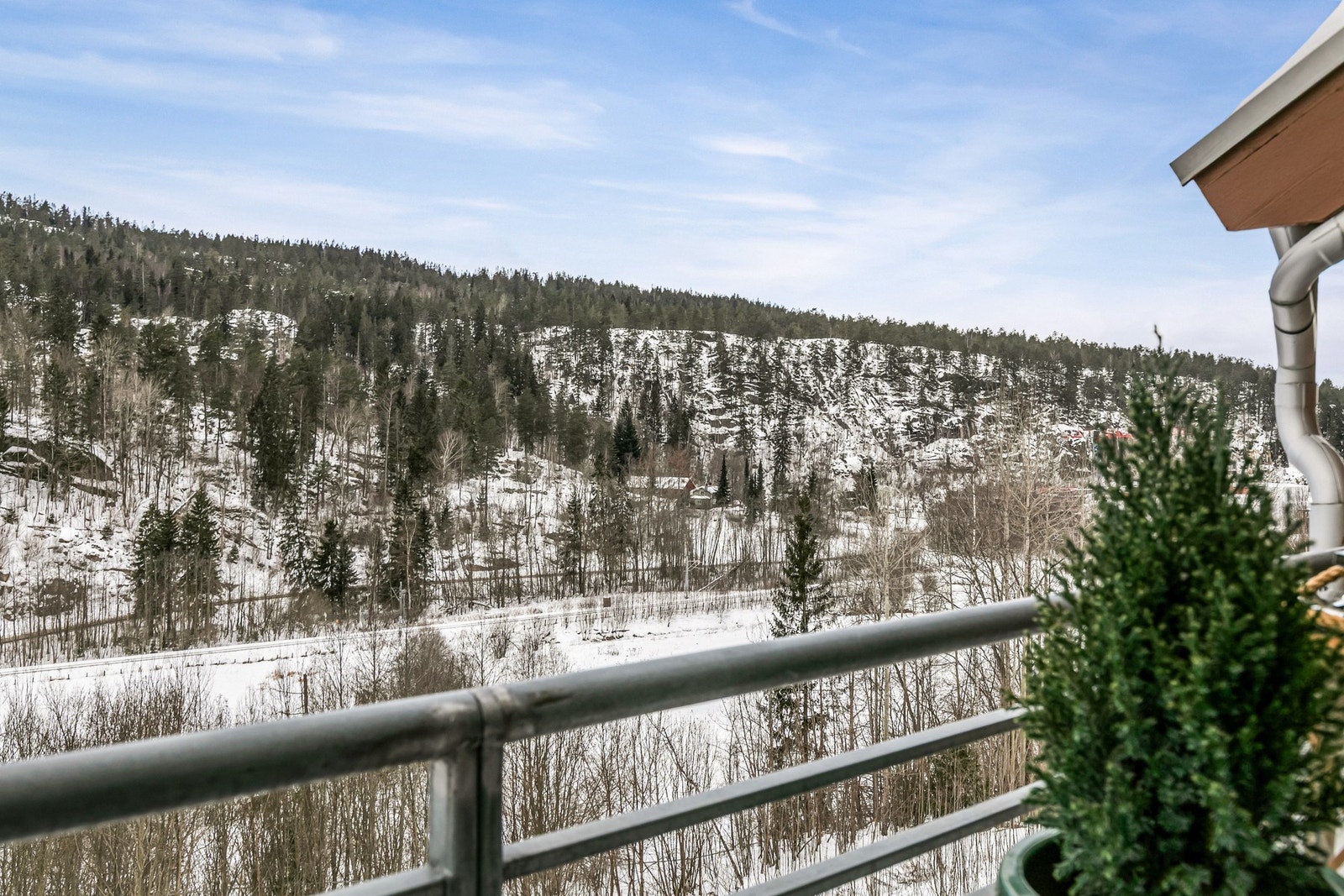 Vakker utsikt med sen kveldssol Galleribilde