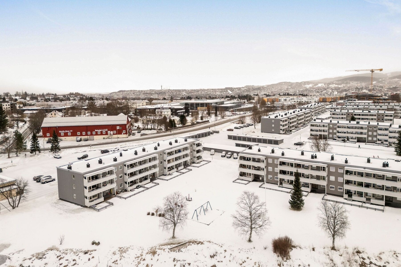 Her har du enkel tilgang til Granåsen og Bymarka, samtidig som både Heimdal og Trondheim sentrum nås raskt med buss eller bil. Galleribilde