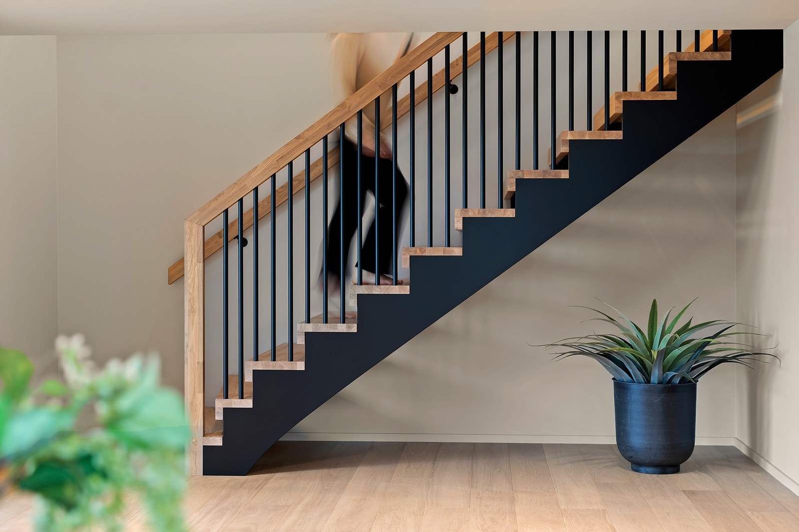 Flotte detaljer i sort er et gjennomgangstema Galleribilde