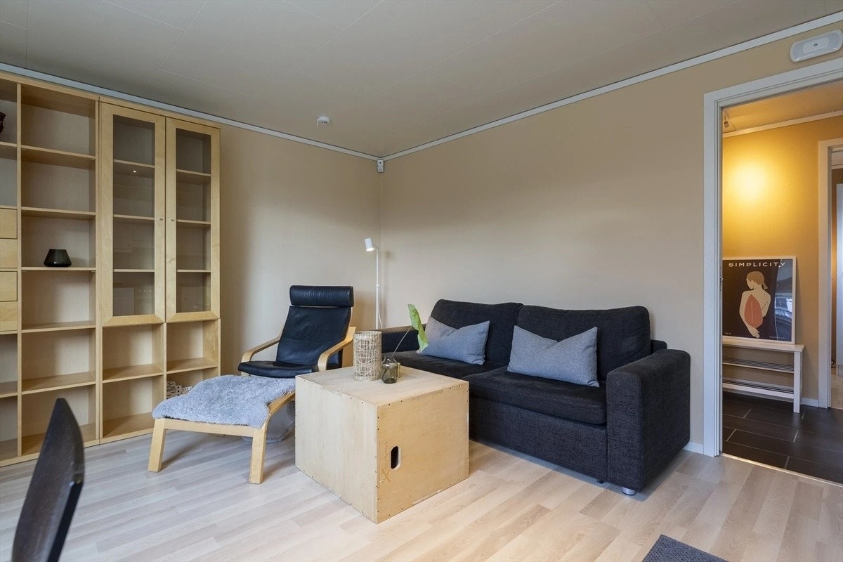 Stue med godt lysinnslipp - Leies i utgangspunktet ut umøblert. Galleribilde