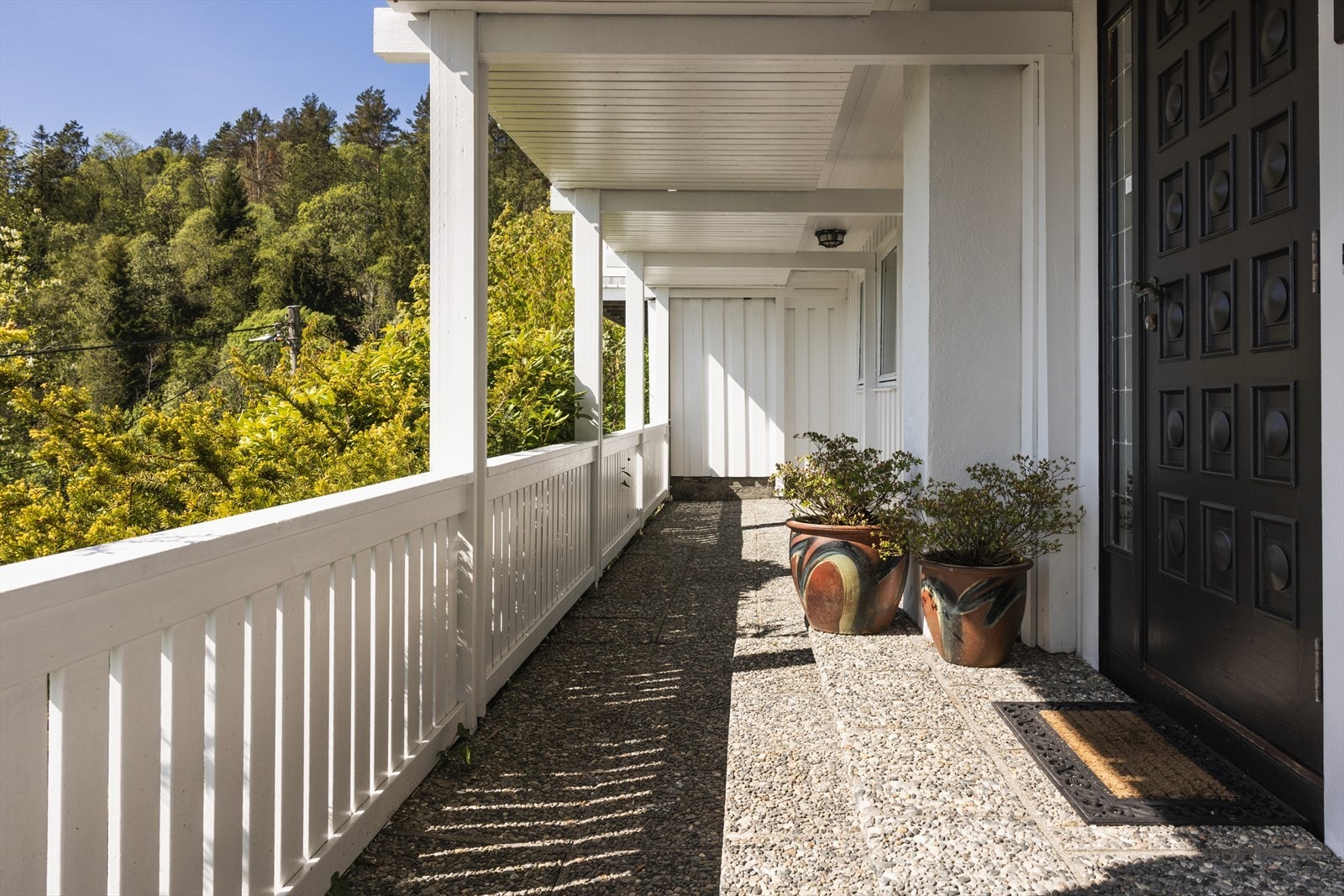 Inngangsparti. Galleribilde